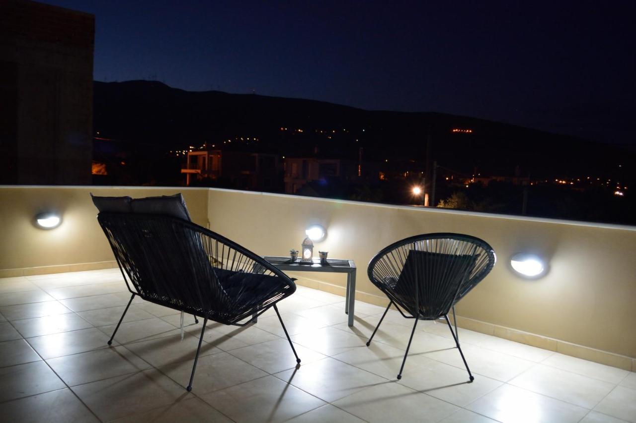 Fou'S Luxury Apartment Nafpaktos Bagian luar foto