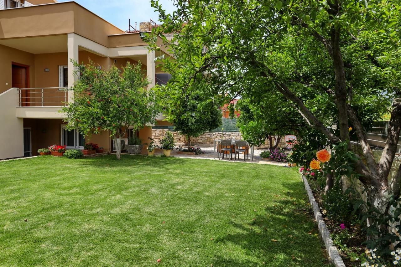 Fou'S Luxury Apartment Nafpaktos Bagian luar foto