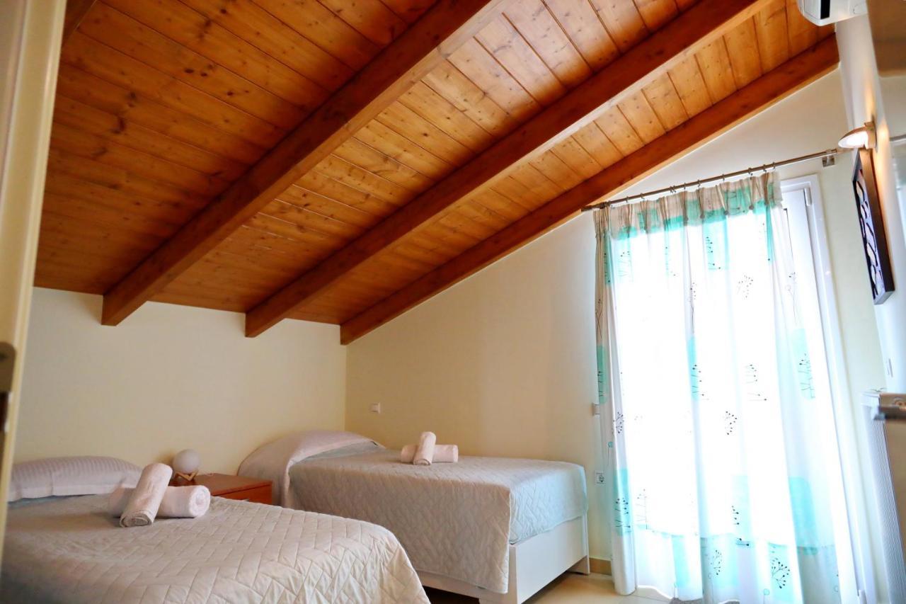Fou'S Luxury Apartment Nafpaktos Bagian luar foto